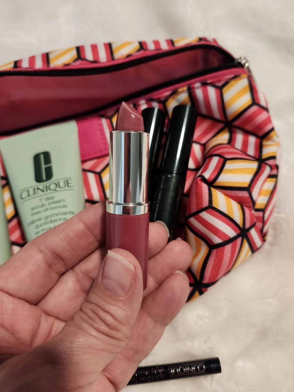Clinique Skincare & Makeup Kit in Pink